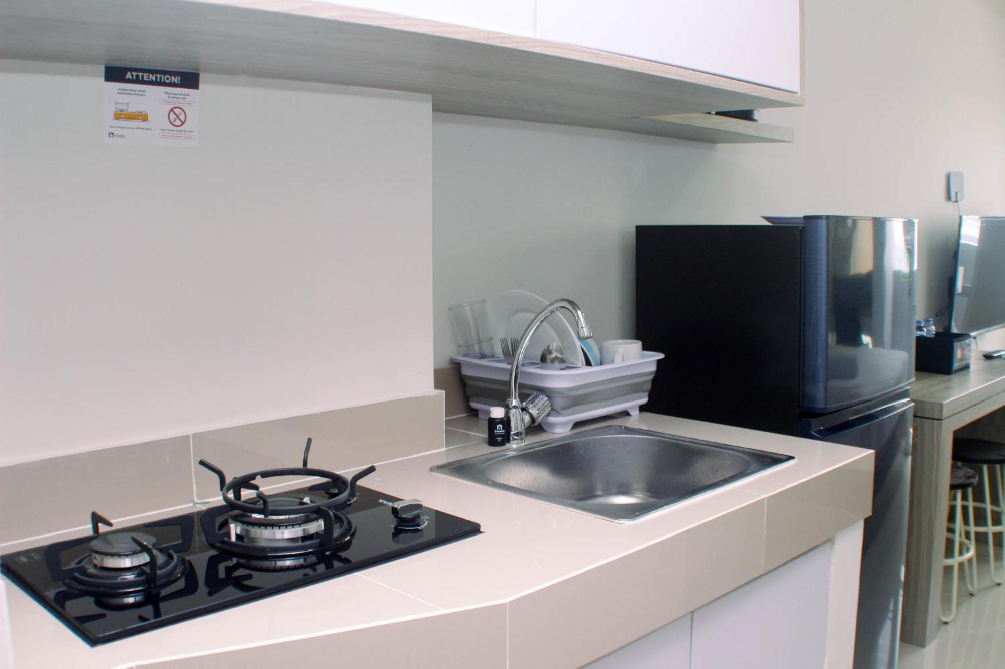 Apartemen Homey And Minimalist At Vasanta Innopark By Travelio Bekasi
